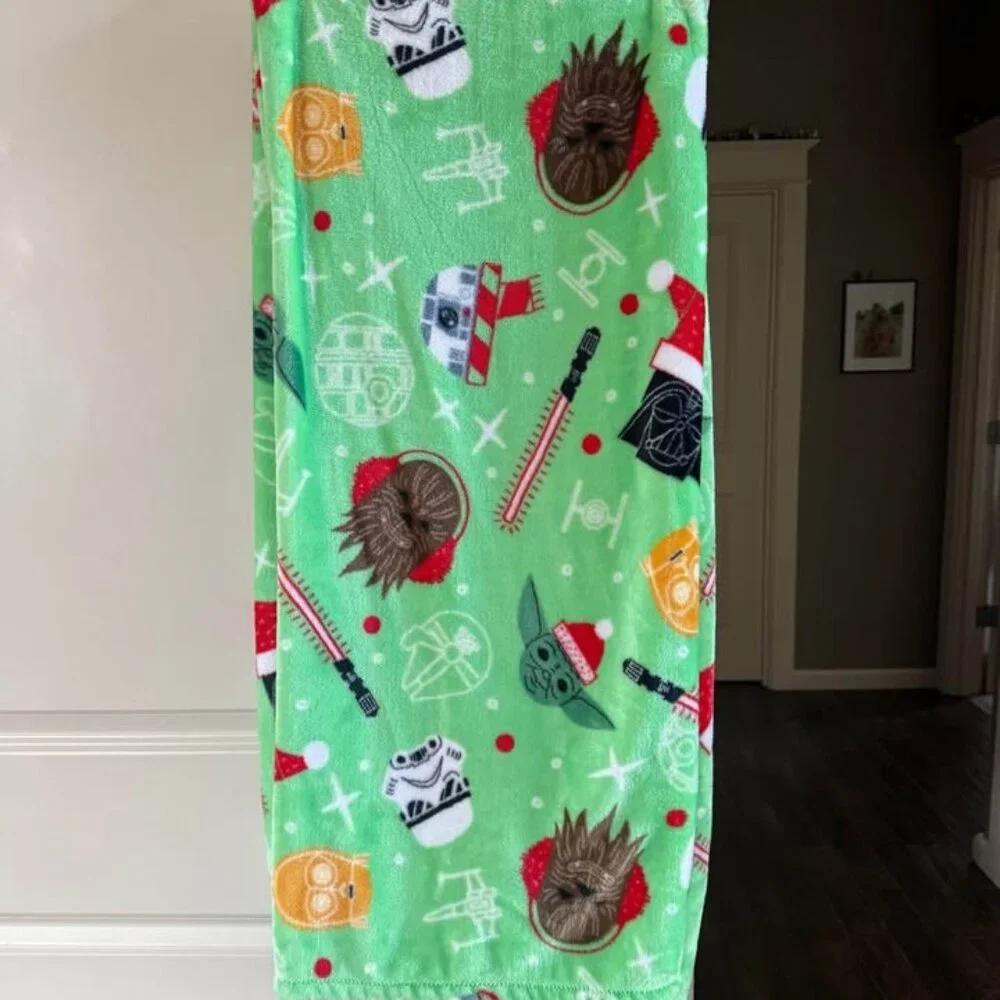 Super Soft “The Big One” Christmas‎ Star Wars Fleece 70 x 58 inches Blanket - Picture 3 of 7